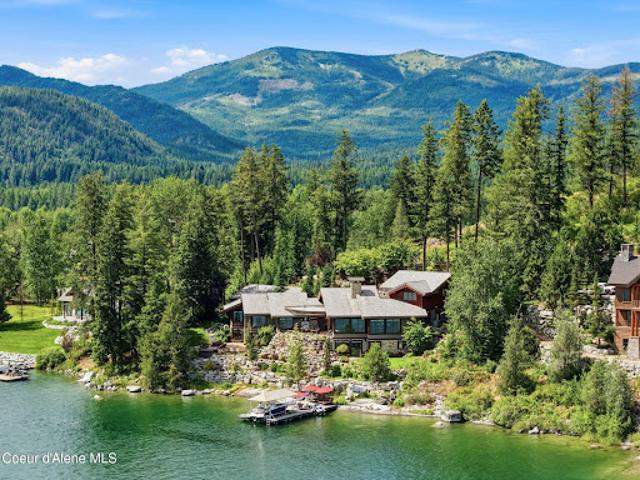House for sale in Dover, Idaho
