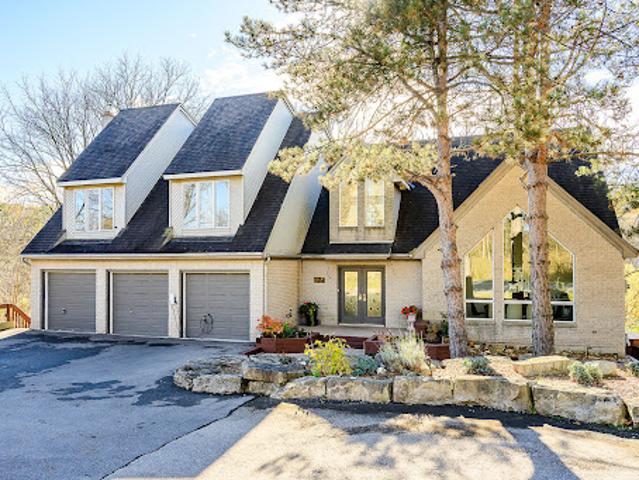House for sale in Ancaster, Ontario