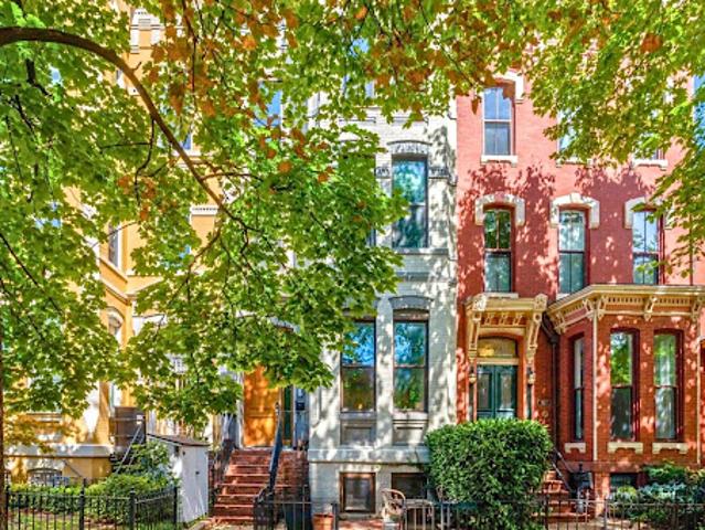 House for sale in Washington