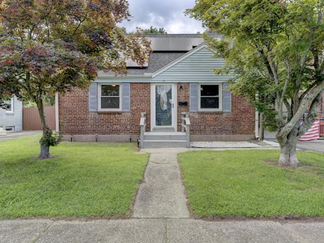 House for sale in Plainville, Connecticut