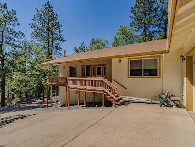 House for sale in Pine Grove, California