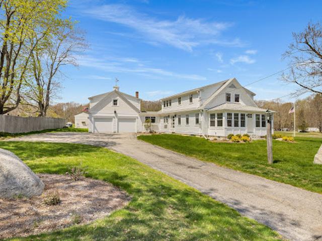House for sale in New Hampshire