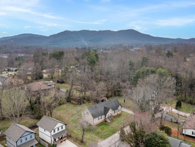 House for sale in Asheville, Buncombe County