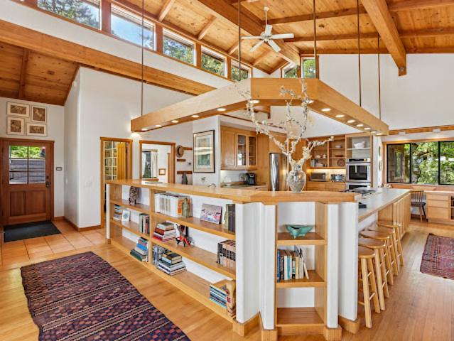 House for sale in Point Reyes Station, California