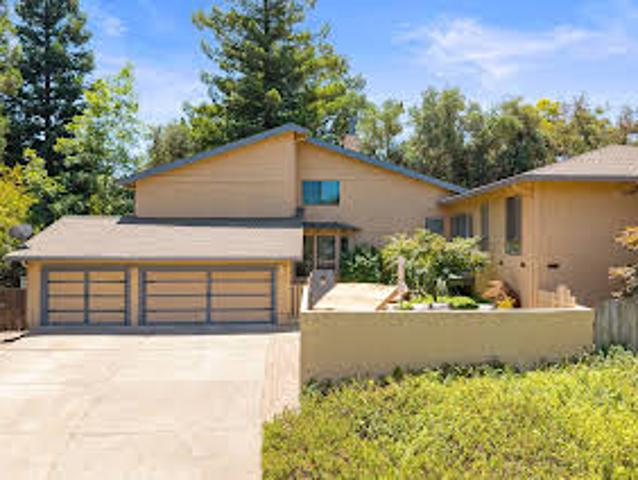 House for sale in Fair Oaks