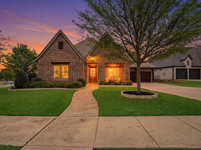 House for sale in Benbrook, Texas