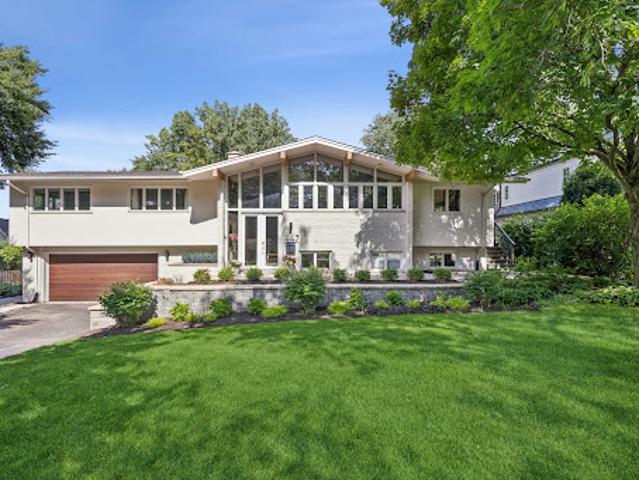 House for sale in Hinsdale, Illinois