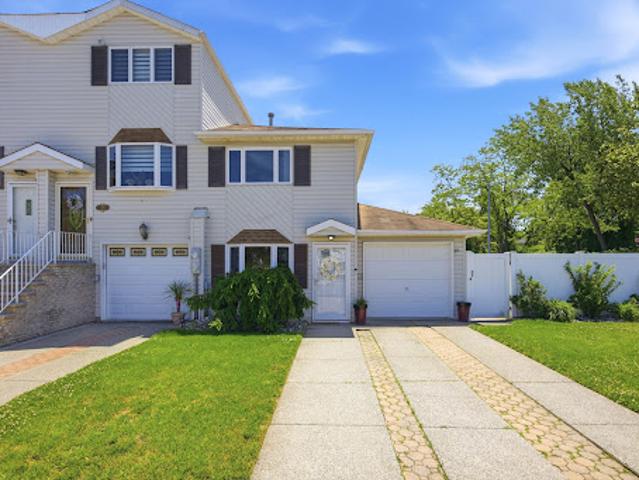 House for sale in Arverne, New York