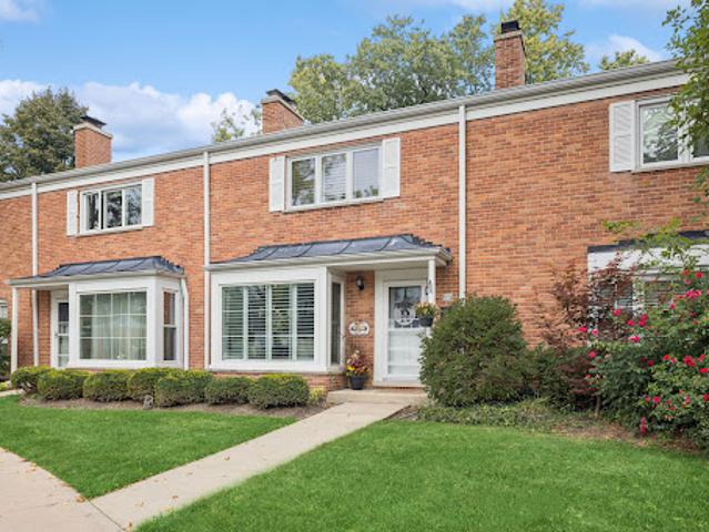 House for sale in Hinsdale, Illinois
