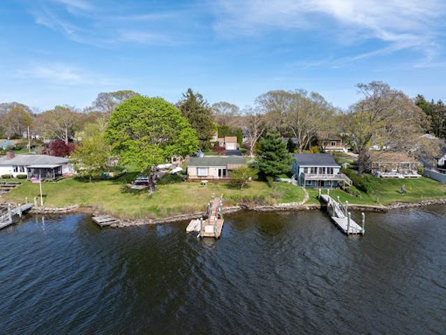 House for sale in Narragansett, South County