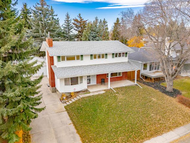 House for sale in Calgary, Northwest