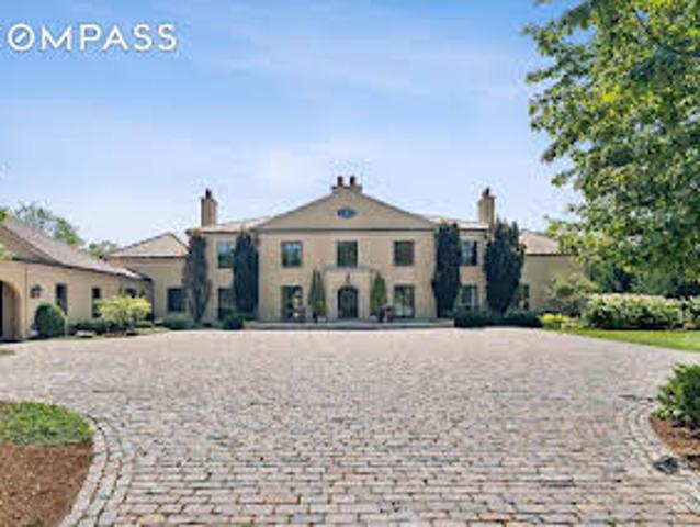 House for sale in Lake Forest