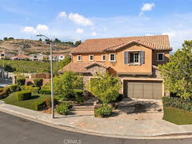 House for sale in West Hills