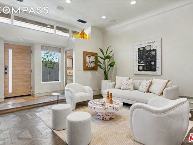 House for sale in Santa Monica, California