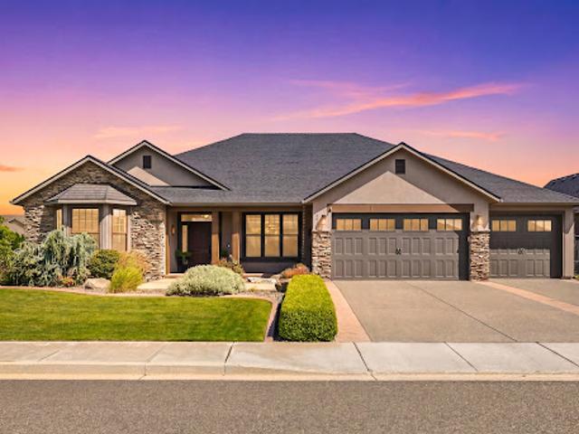 House for sale in West Richland, Washington