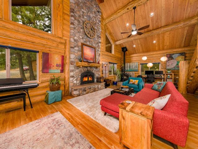 House for sale in Lyle, Washington