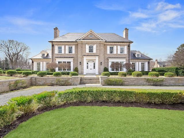House for sale in Hinsdale