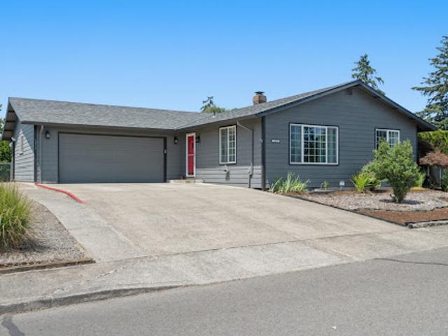 House for sale in Canby, Clackamas County