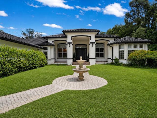 House for sale in Davie, Florida