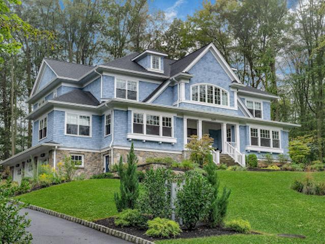 House for sale in Summit, New Jersey