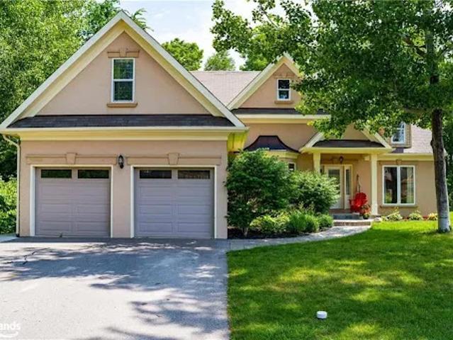 House for sale in The Blue Mountains, Southwestern Ontario