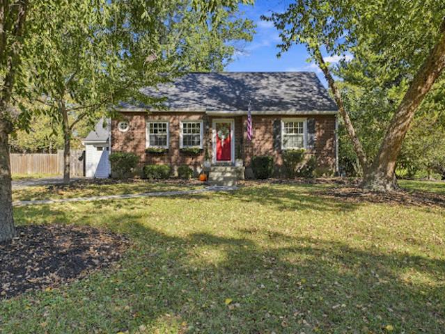 House for sale in Louisville, Jefferson County