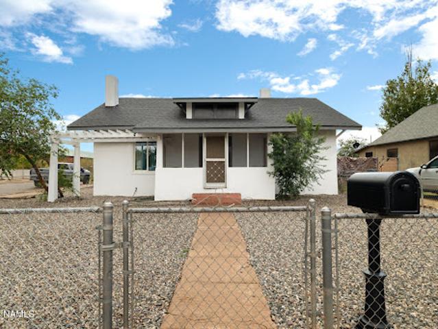 House for sale in Winslow, Navajo County