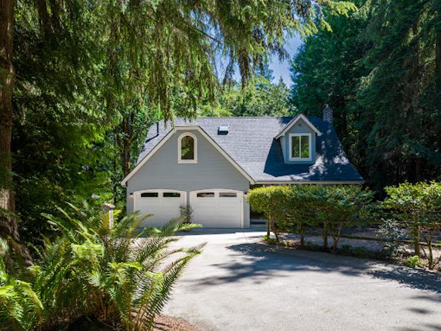 House for sale in Bainbridge Island, Washington