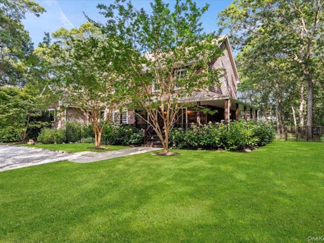 House for sale in Wainscott, New York