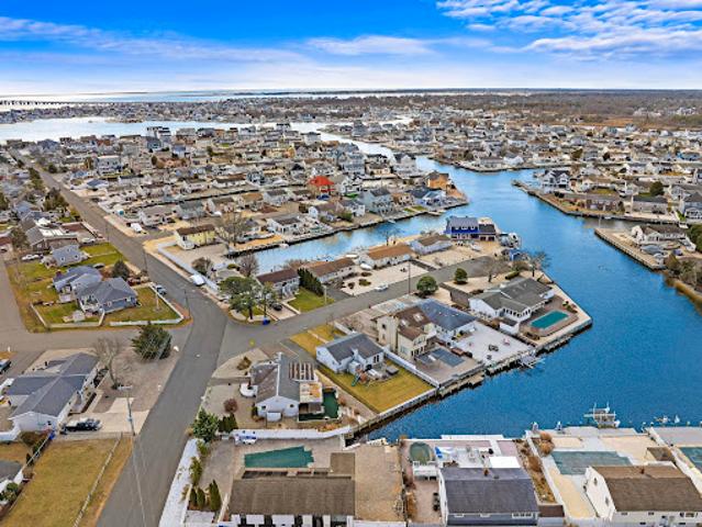 House for sale in Normandy Beach, New Jersey