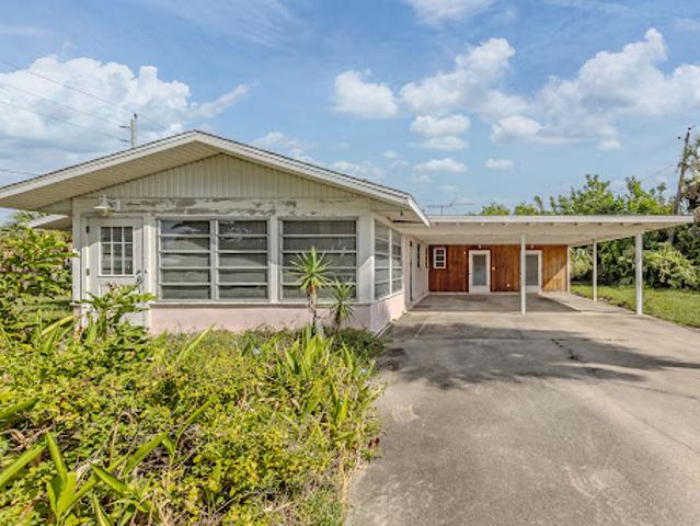 House for sale in Canoga Park, California