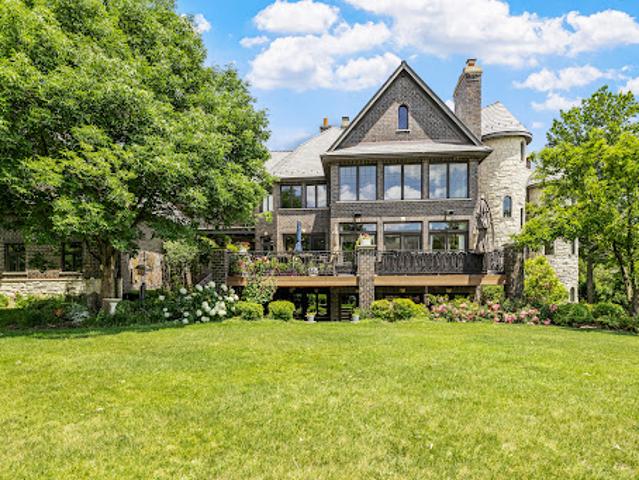 House for sale in Illinois