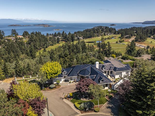 House for sale in Nanoose Bay, British Columbia