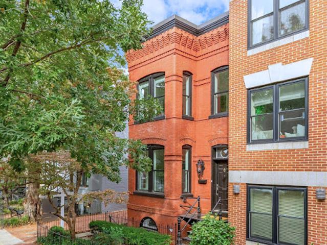 House for sale in Washington
