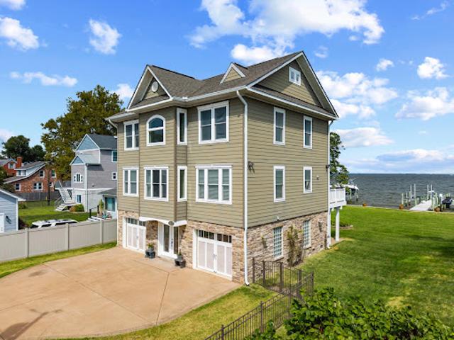 House for sale in Pasadena, Maryland