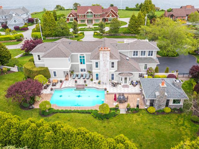 House for sale in Narragansett, Rhode Island