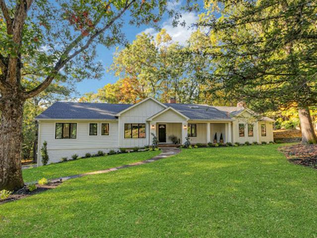 House for sale in Franklin Lakes, Bergen County