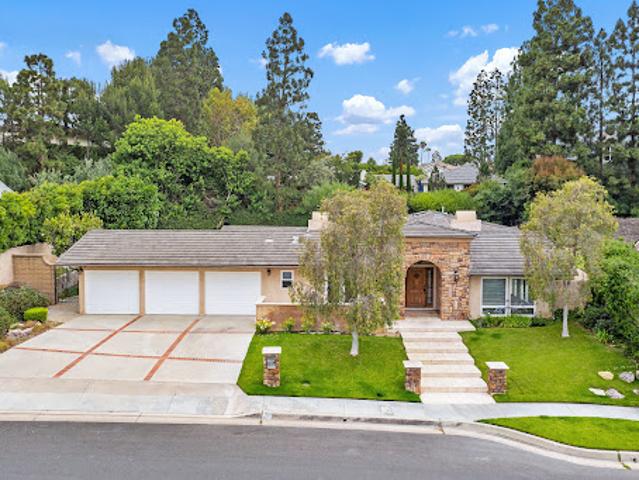 House for sale in Corona Del Mar, California
