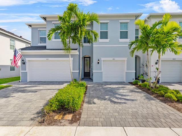 House for sale in Stuart, Martin County