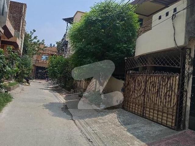 House for sale in Faisalabad, Islamabad Capital Territory