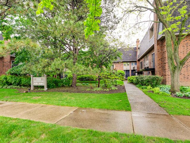 House for sale in Lake Forest