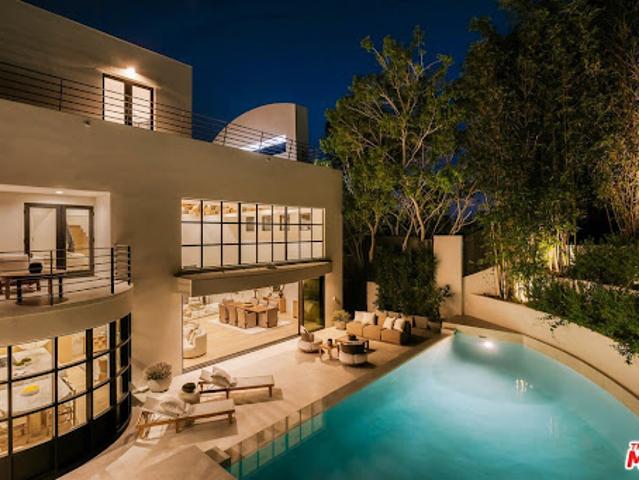 House for sale in Los Angeles, Los Angeles County