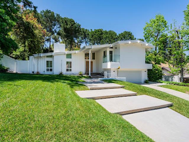 House for sale in Tarzana Neighborhood Council District, Canoga Park