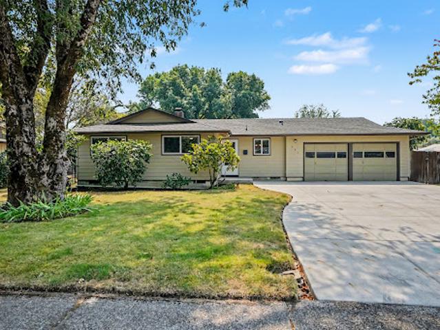 House for sale in Oregonia