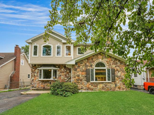 House for sale in Rahway, New Jersey