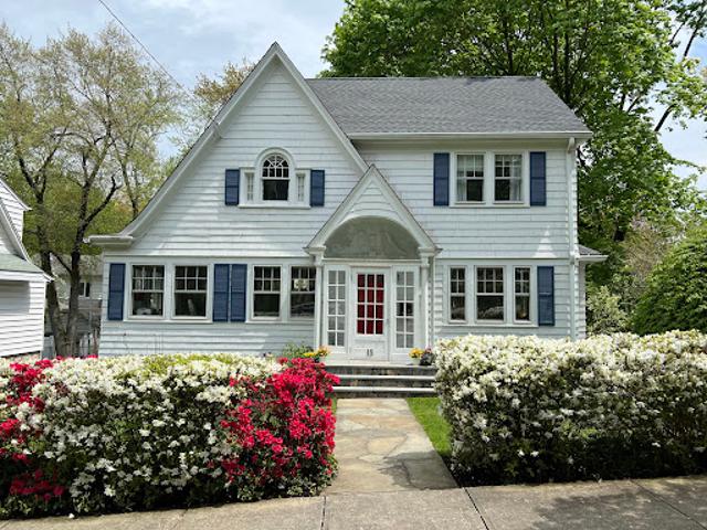 House for sale in Cos Cob, Connecticut