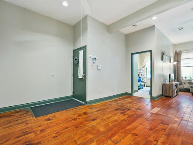 House for sale in Pittsburg, Pennsylvania