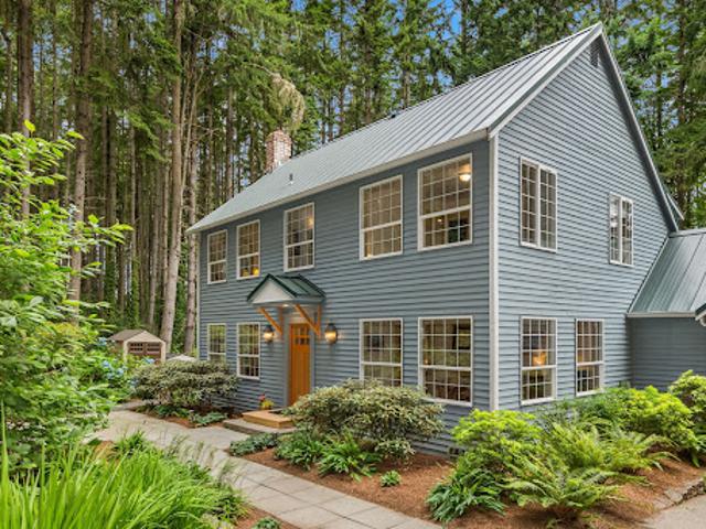 House for sale in Bainbridge Island, Washington