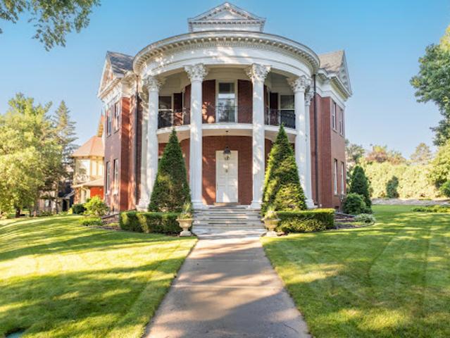 House for sale in Hennepin, Minnesota
