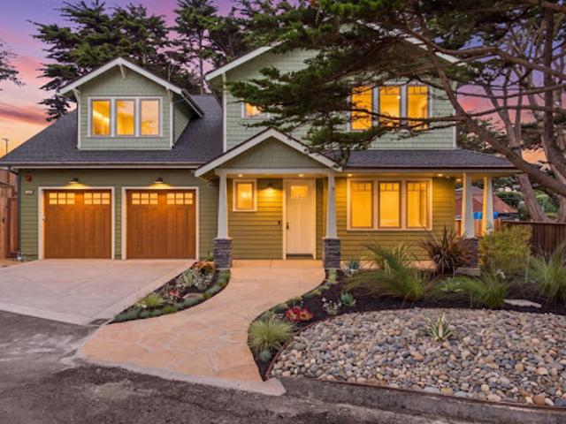 House for sale in Moss Beach, San Mateo County